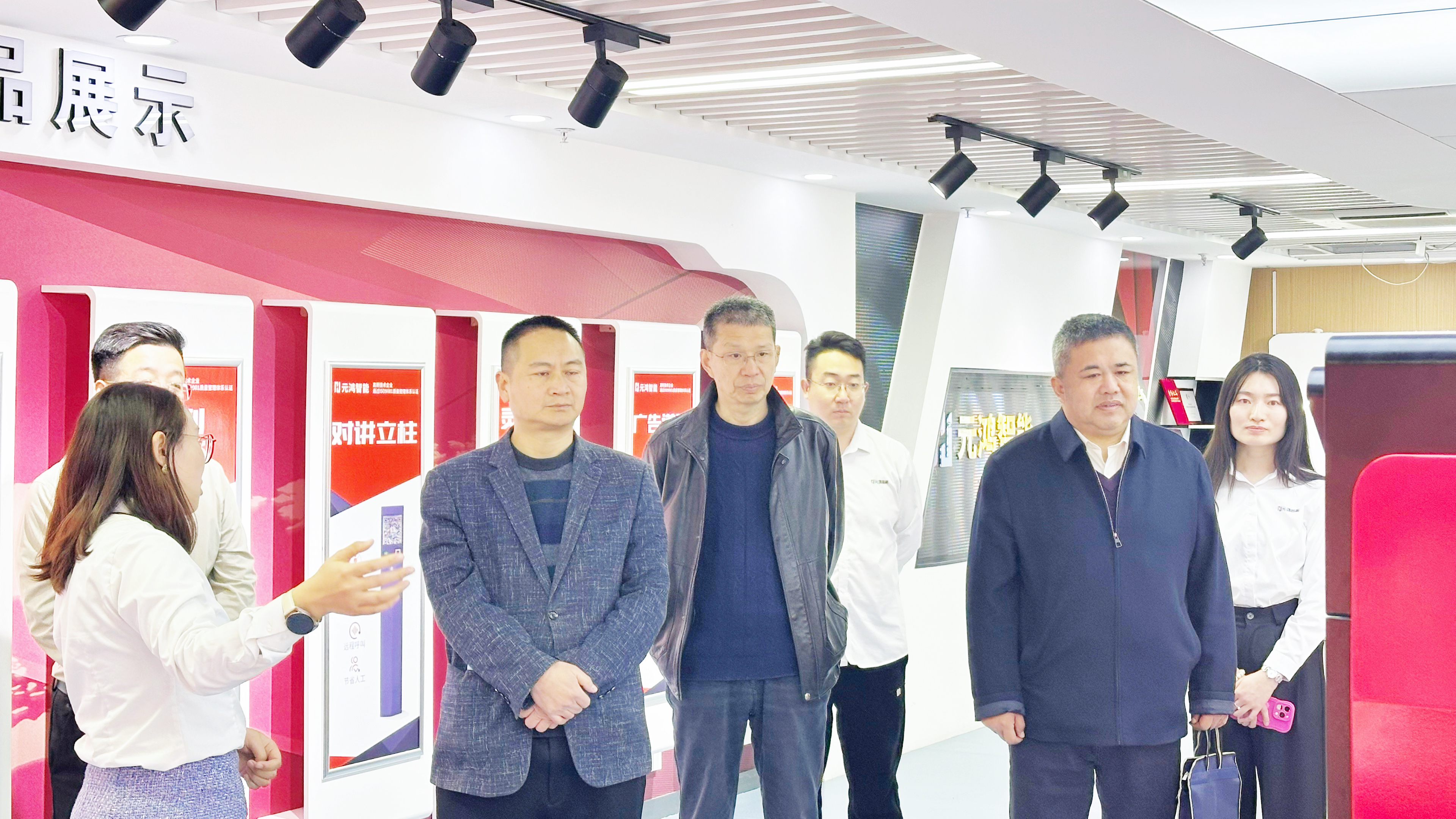 校企攜手，共探智慧停車(chē)新征程 —— 濟(jì)南大學(xué)后勤部領(lǐng)導(dǎo)蒞臨元鴻智能參觀(guān)調(diào)研